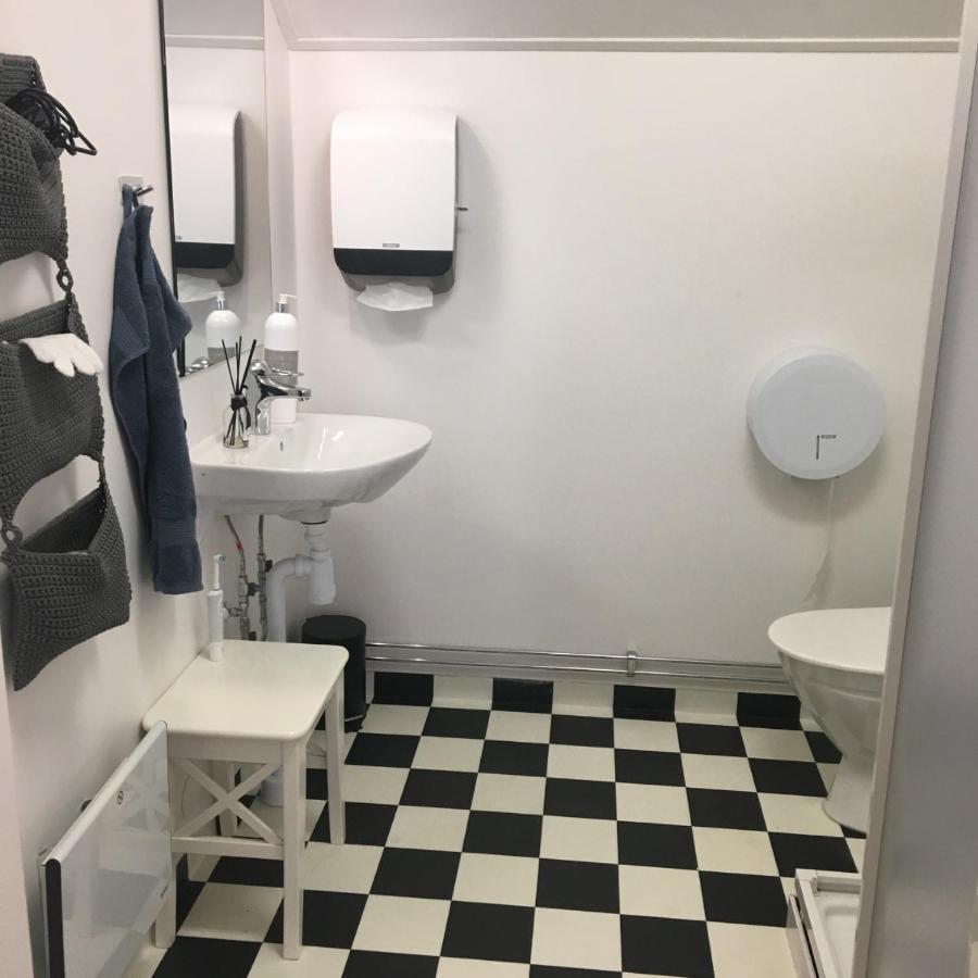Jaernvaegshotellet B&B Skara Εξωτερικό φωτογραφία