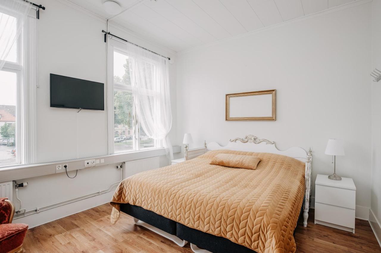 Jaernvaegshotellet B&B Skara Εξωτερικό φωτογραφία